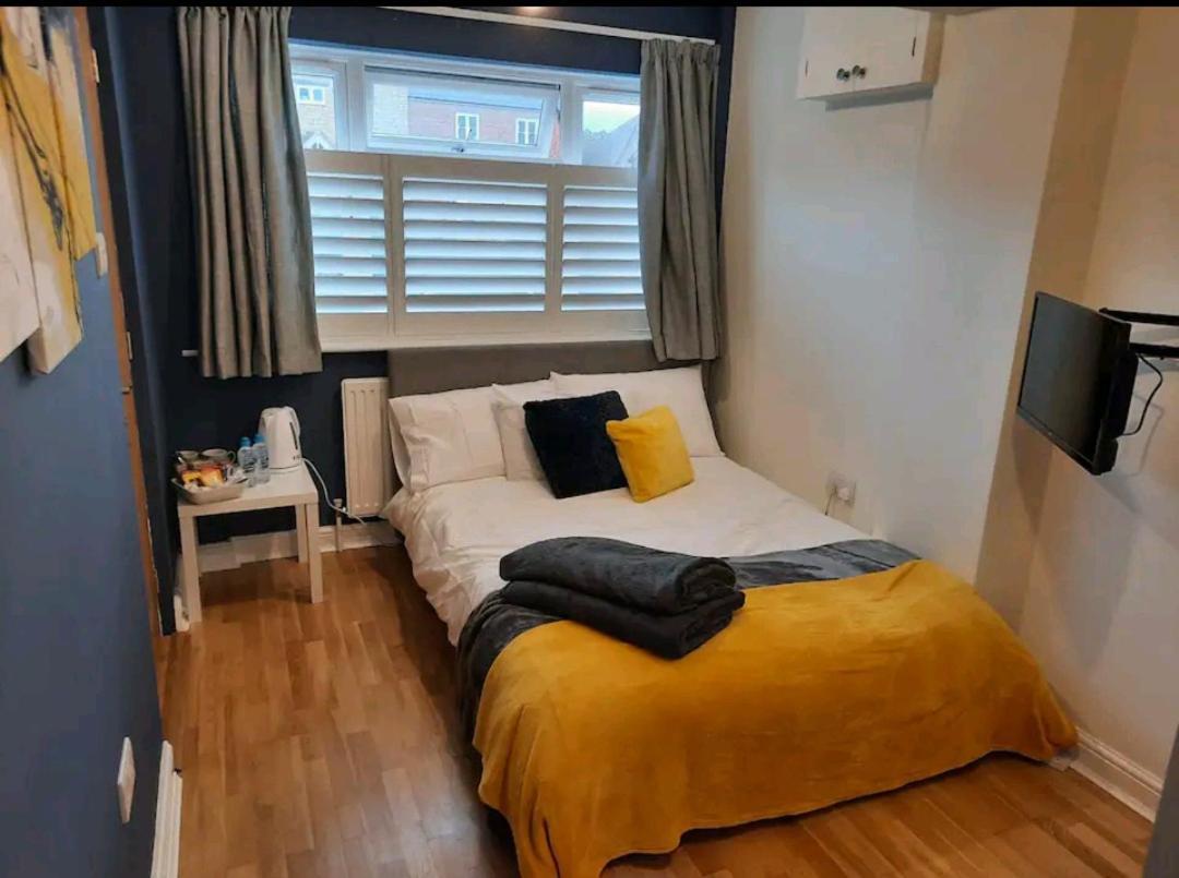 Whittlebury Double Room With Ensuite Close To Silverstone מראה חיצוני תמונה